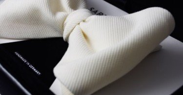 Галстук-бабочка white tie